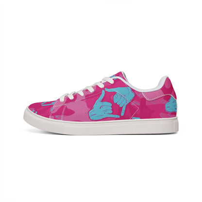 Double Shaka Como - Men's Low-Top Sneakers — Pink Camouflage with Blue Shaka Hand Print