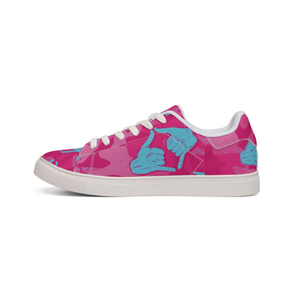 Double Shaka Como - Men's Low-Top Sneakers — Pink Camouflage with Blue Shaka Hand Print